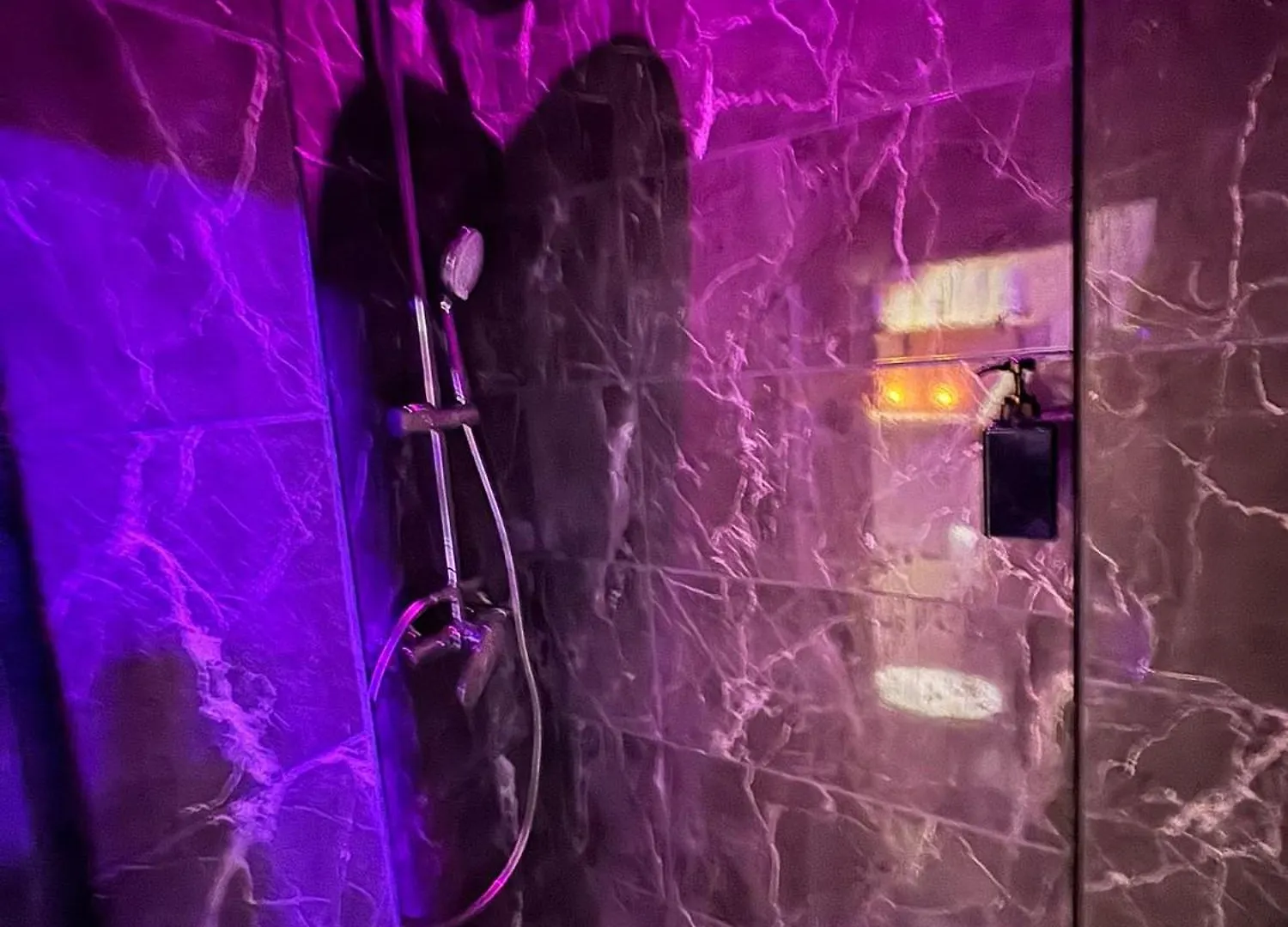 Love Room Jacuzzi Lyon Love hotel