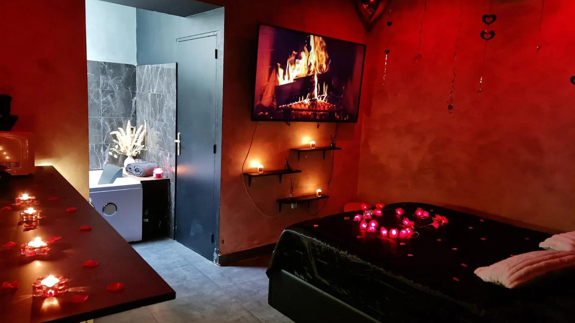 Love Room Jacuzzi Lyon 0*,